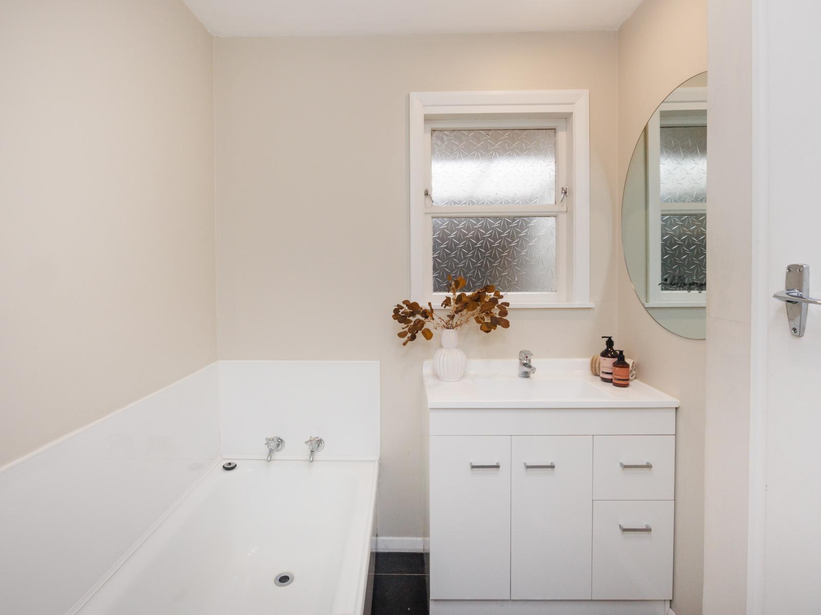 5 Sutherland Crescent, Westbrook