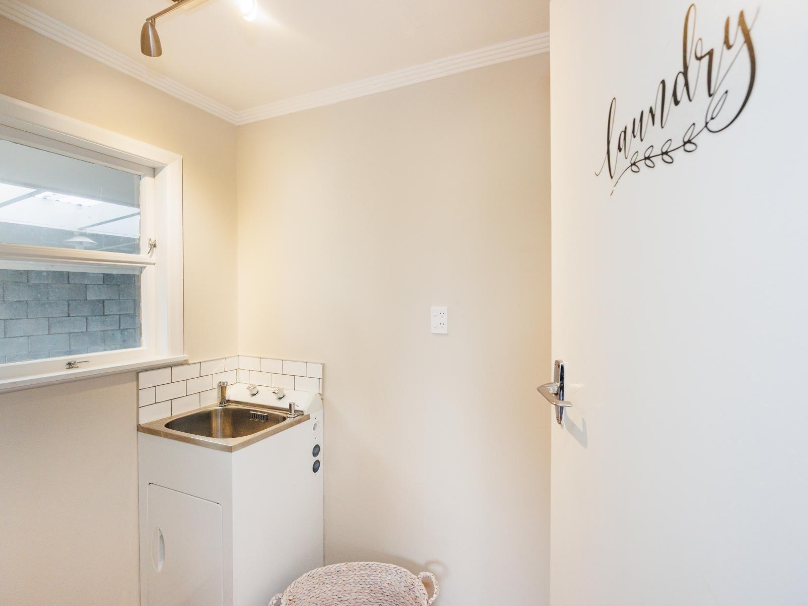 5 Sutherland Crescent, Westbrook