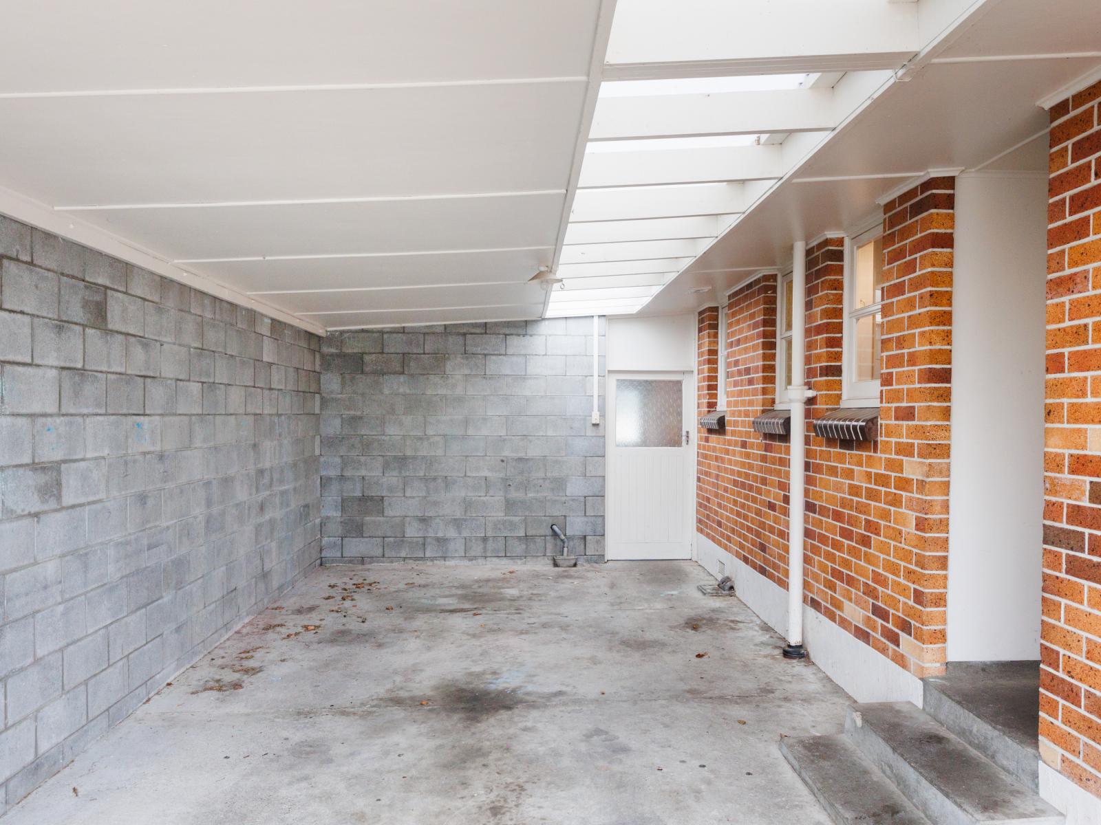 5 Sutherland Crescent, Westbrook