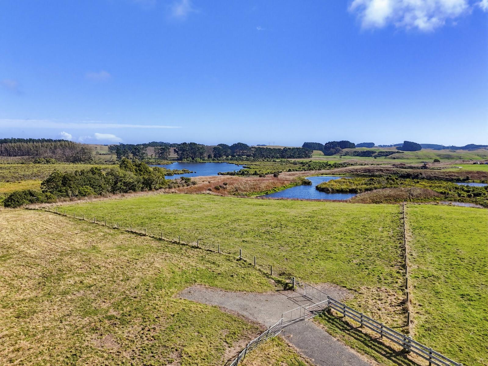 Lot 10 Whio Grove, Hokio Beach