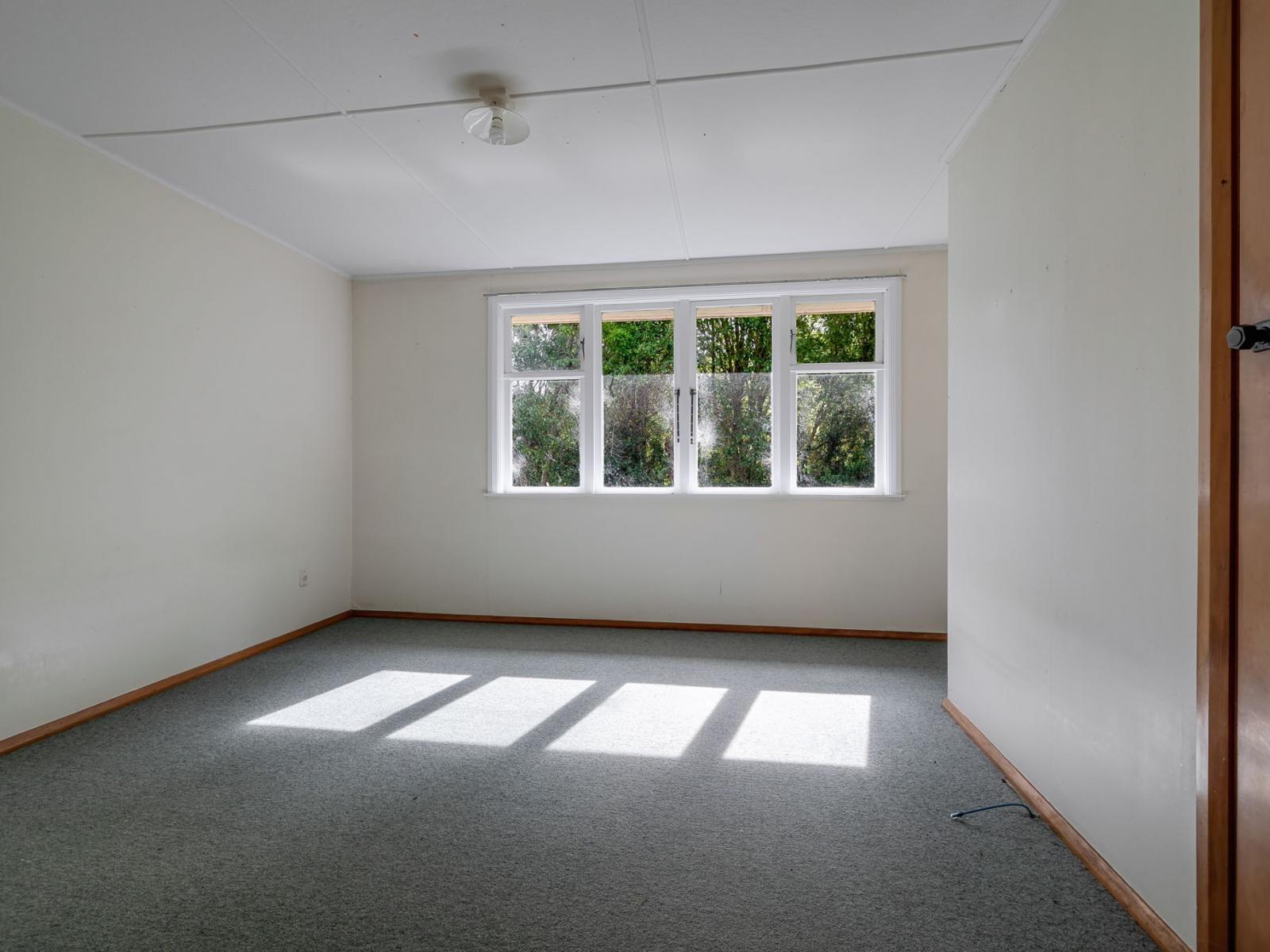 11 Churchill Street, Pahiatua