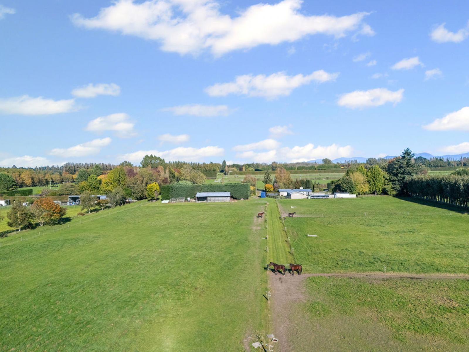 400 Racecourse Road, Allenton