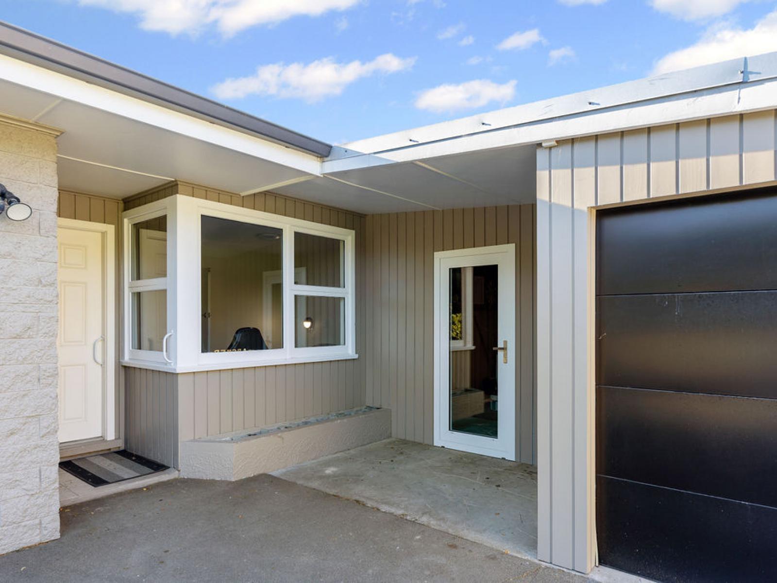 400 Racecourse Road, Allenton