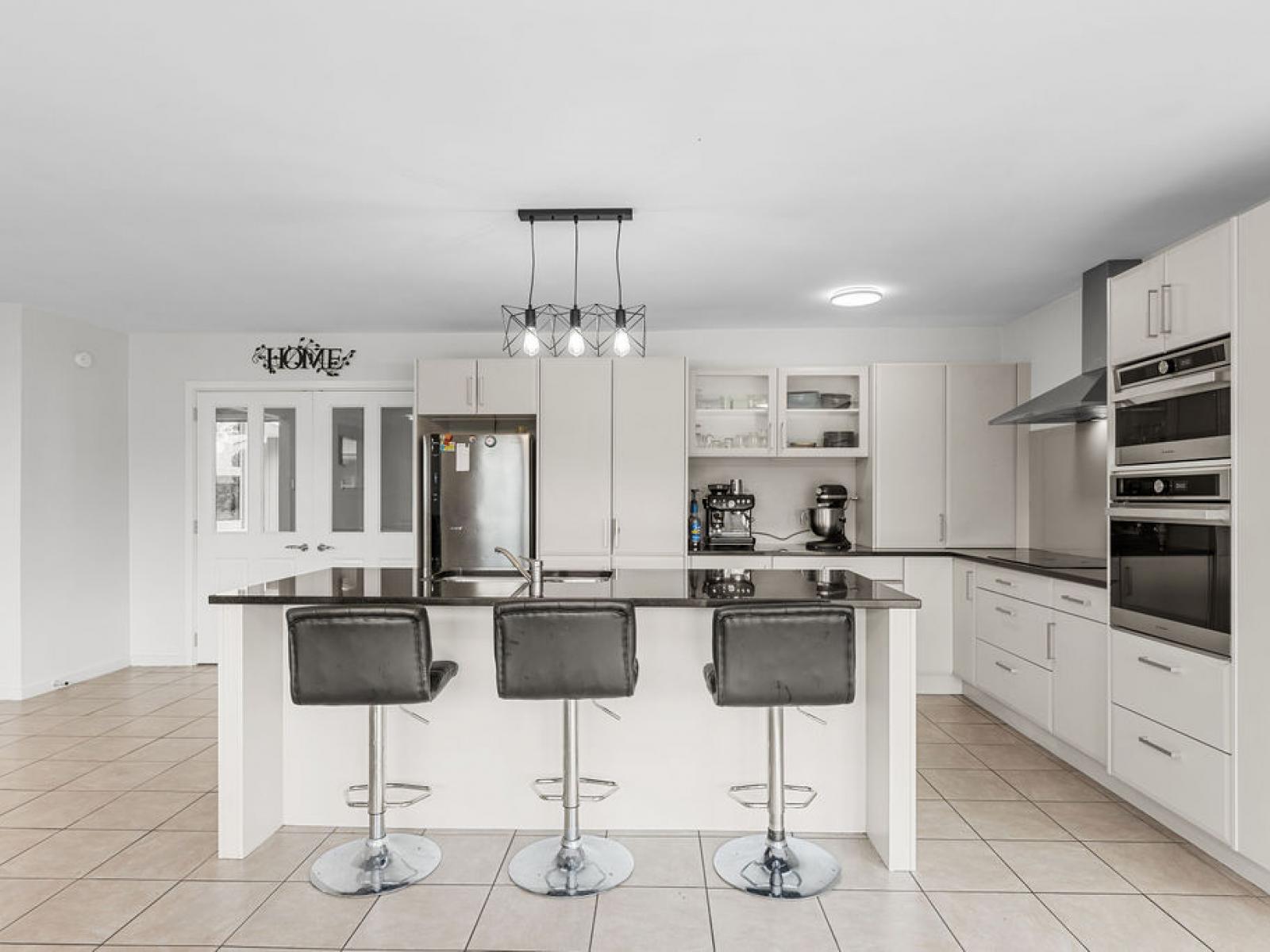 400 Racecourse Road, Allenton