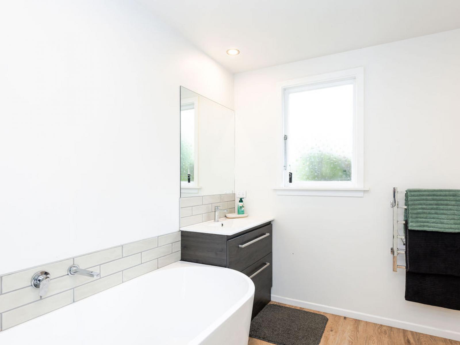 400 Racecourse Road, Allenton