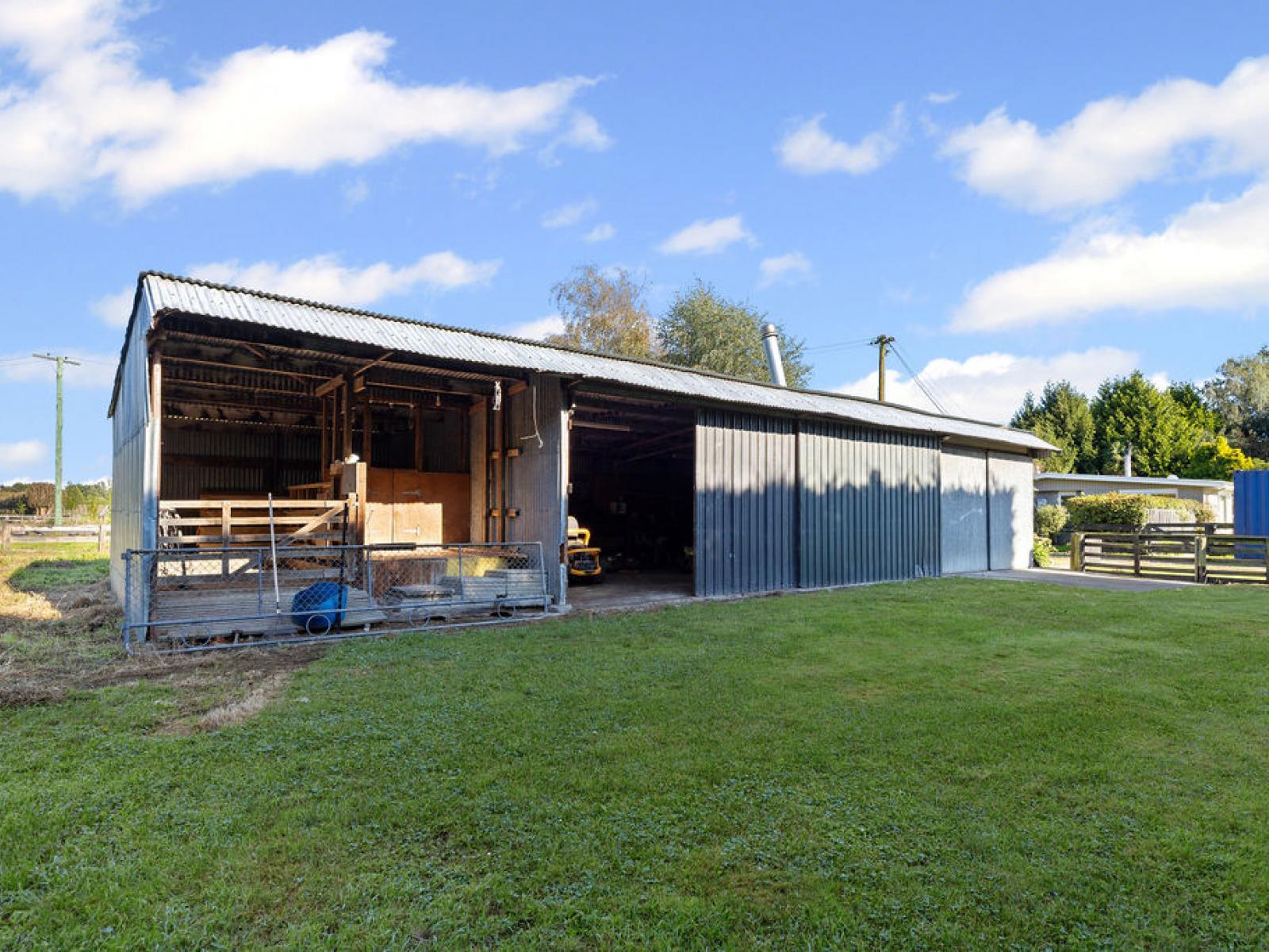 400 Racecourse Road, Allenton