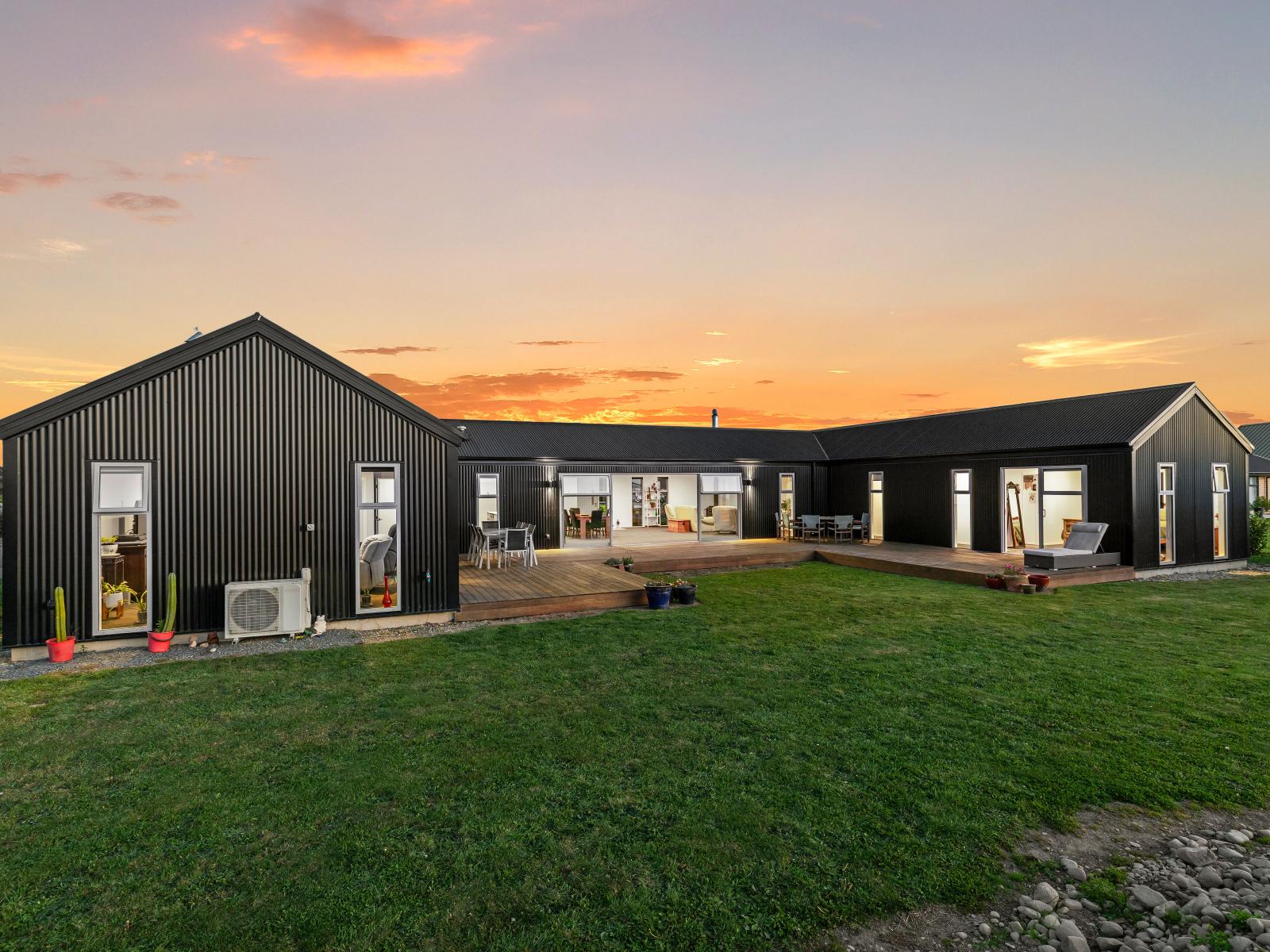 76 Summers Road, Darfield