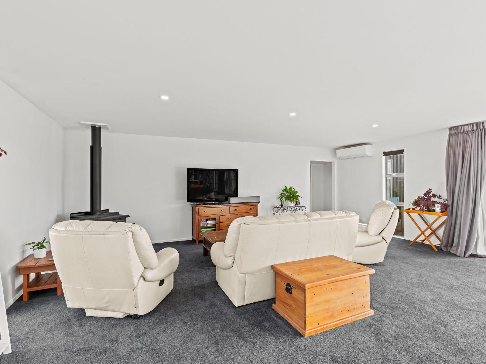 76 Summers Road, Darfield