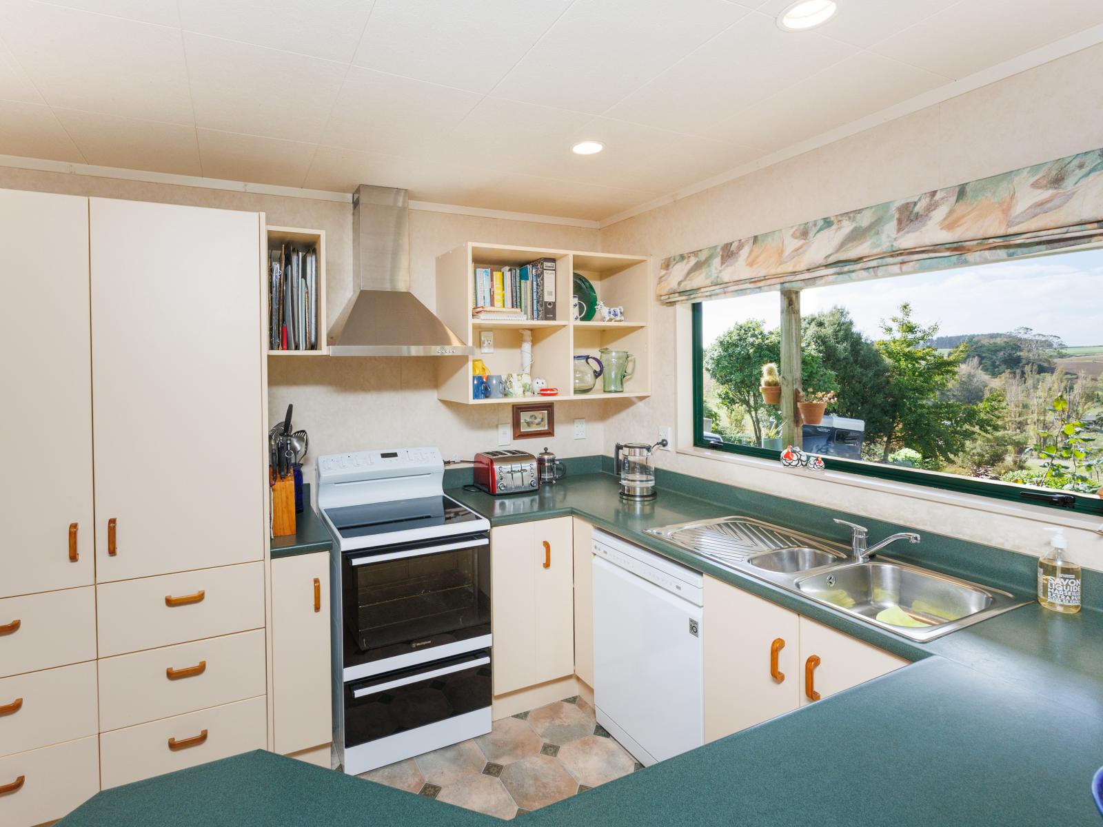 1233 Makino Road, Halcombe