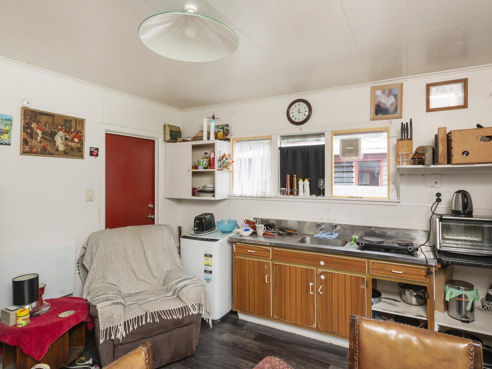 364-364A Clifford Street, Mangapapa