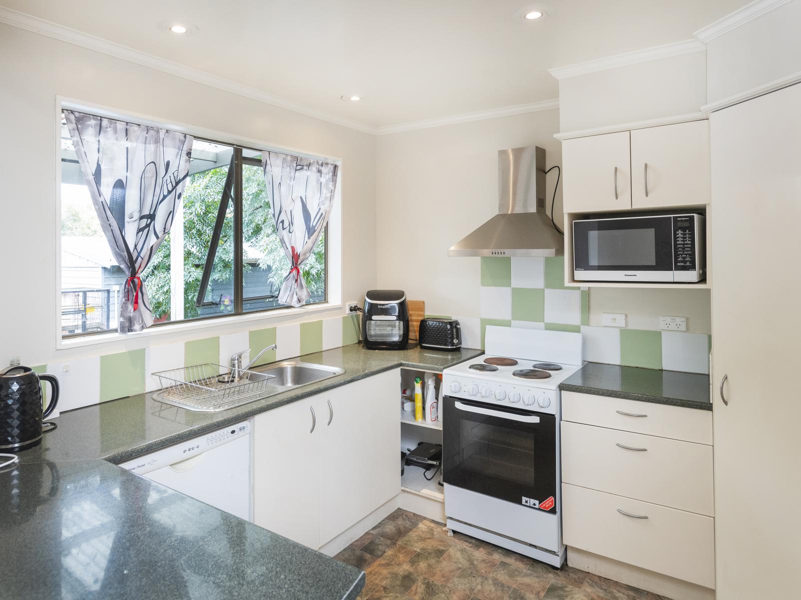 364-364A Clifford Street, Mangapapa