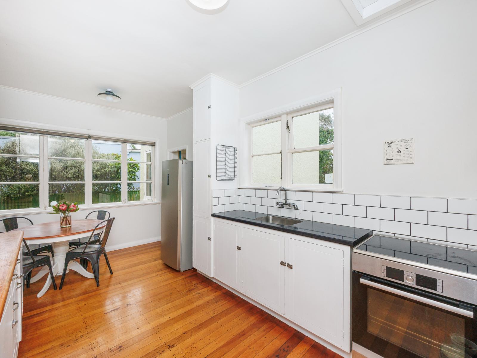 70 Savage Crescent, West End