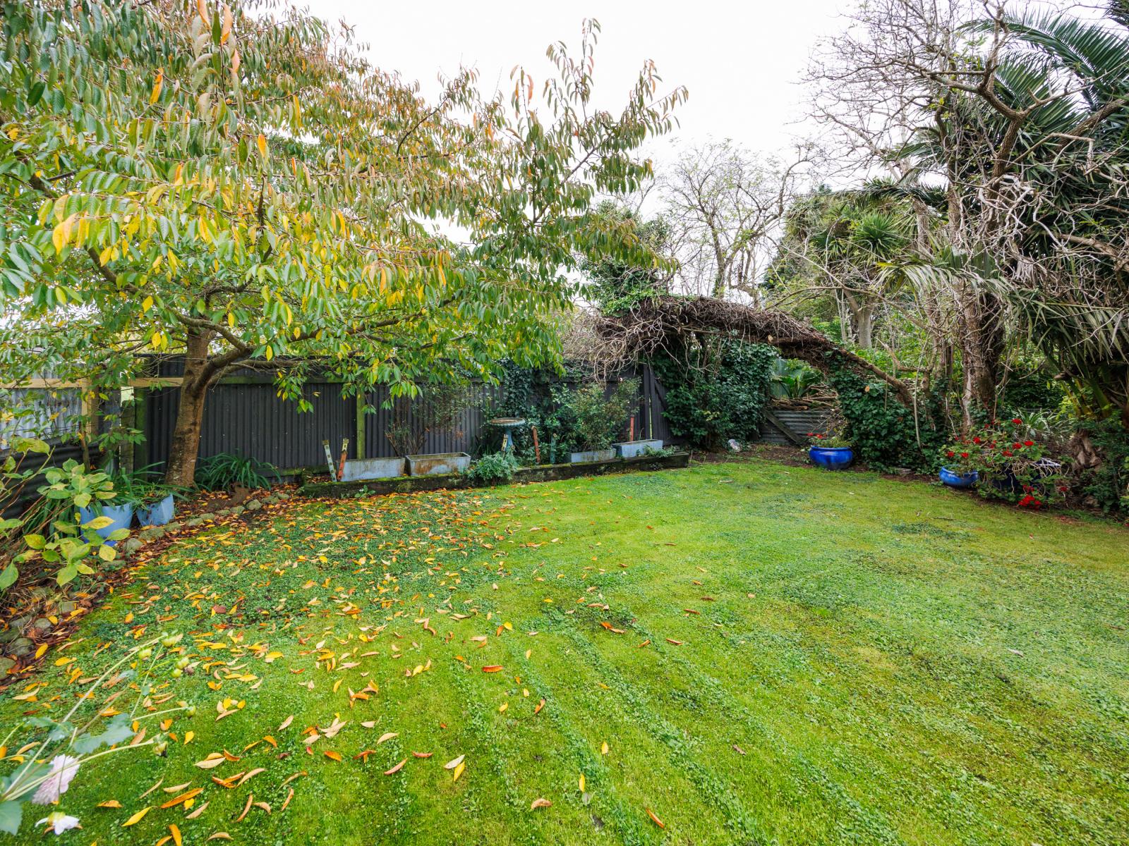 70 Savage Crescent, West End