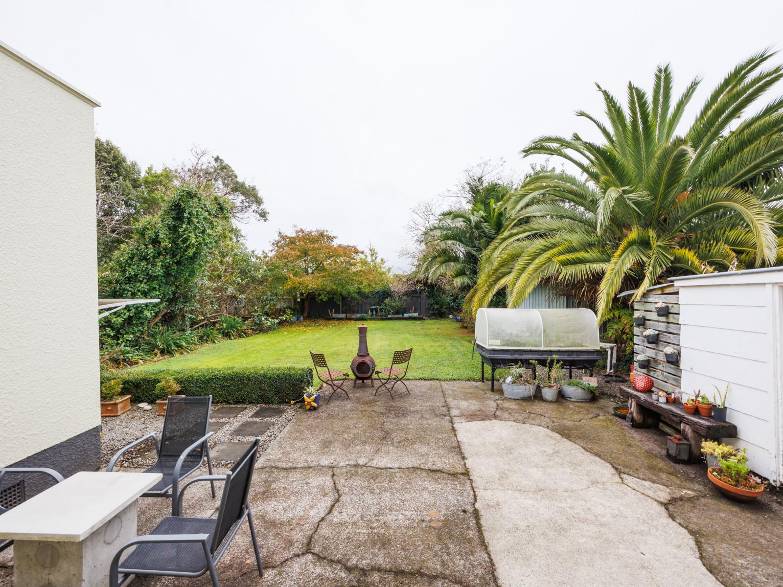 70 Savage Crescent, West End