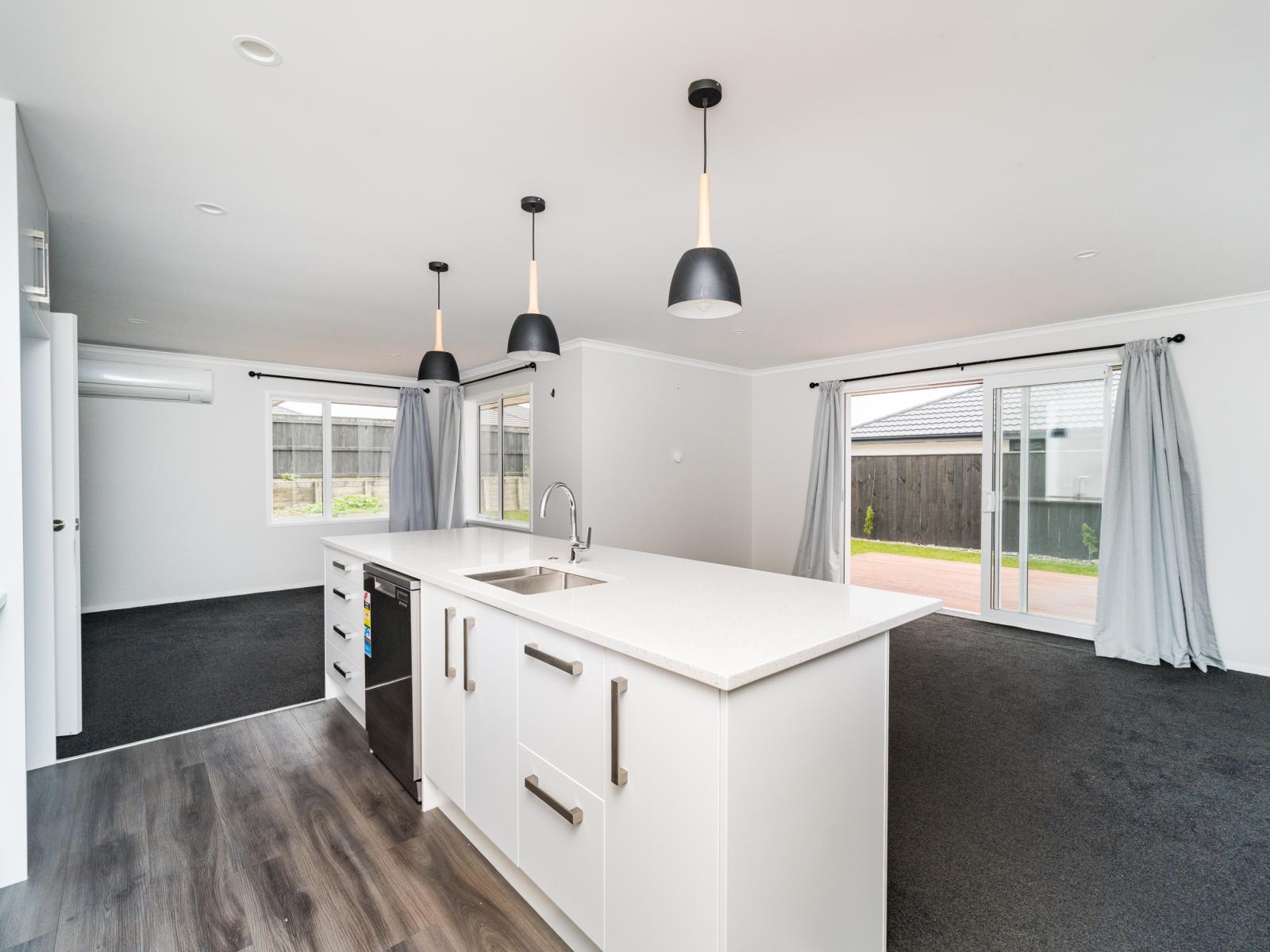 9 Mediterranean Grove, Fitzherbert