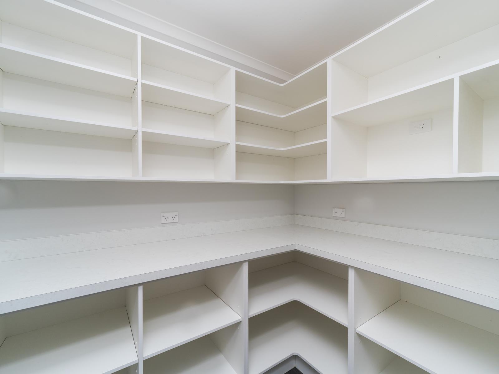 9 Mediterranean Grove, Fitzherbert