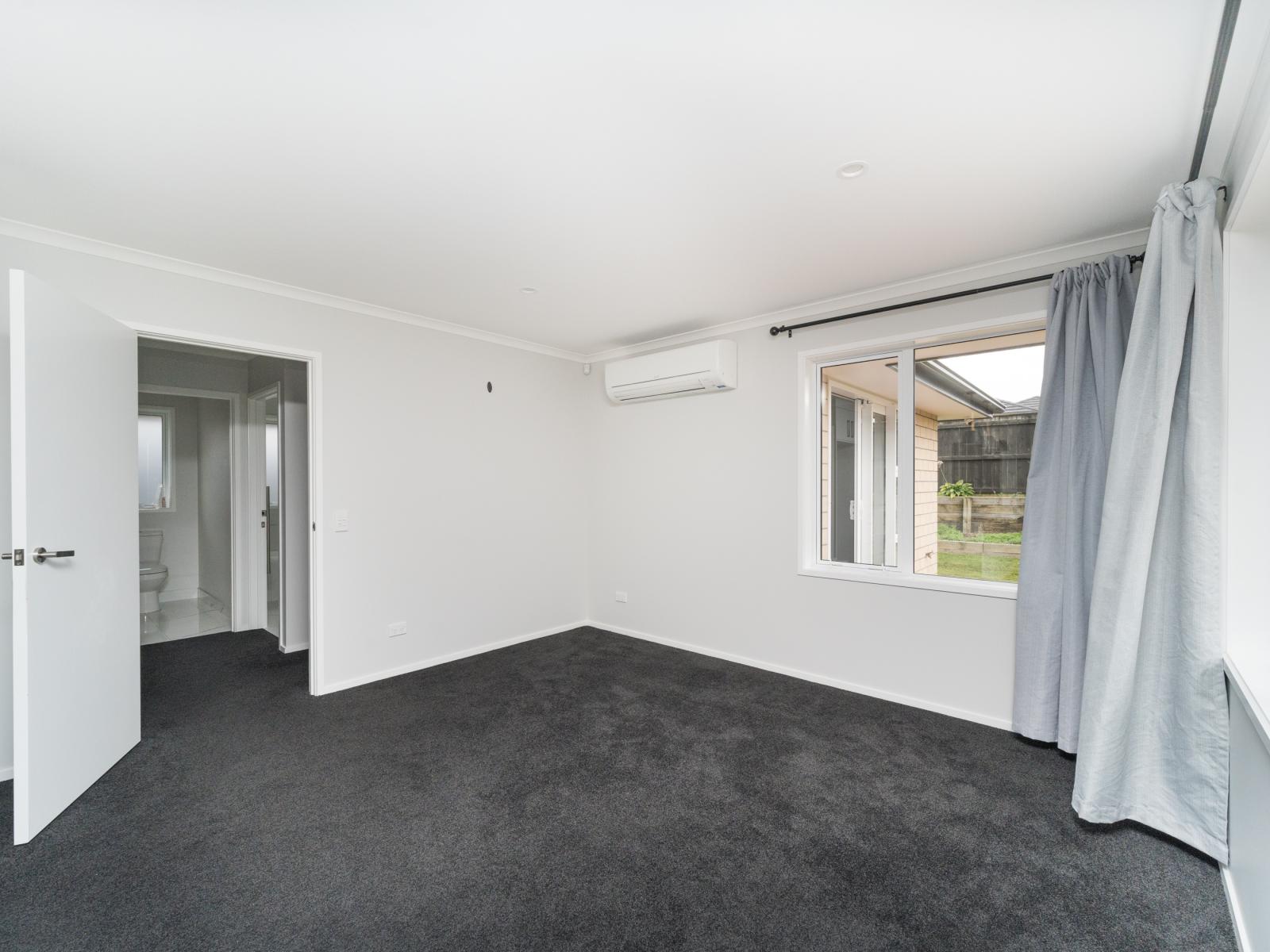 9 Mediterranean Grove, Fitzherbert