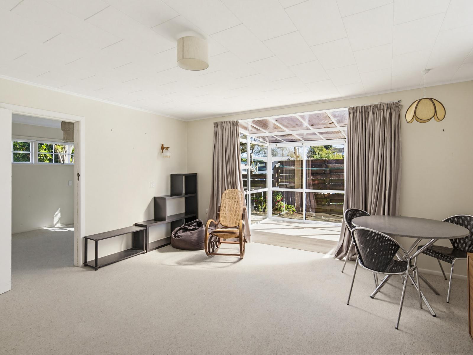 6 Teoti Street, Paraparaumu Beach