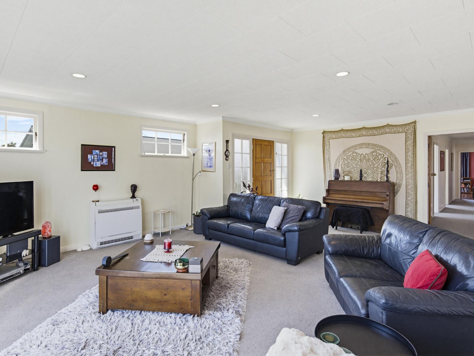 6 Teoti Street, Paraparaumu Beach