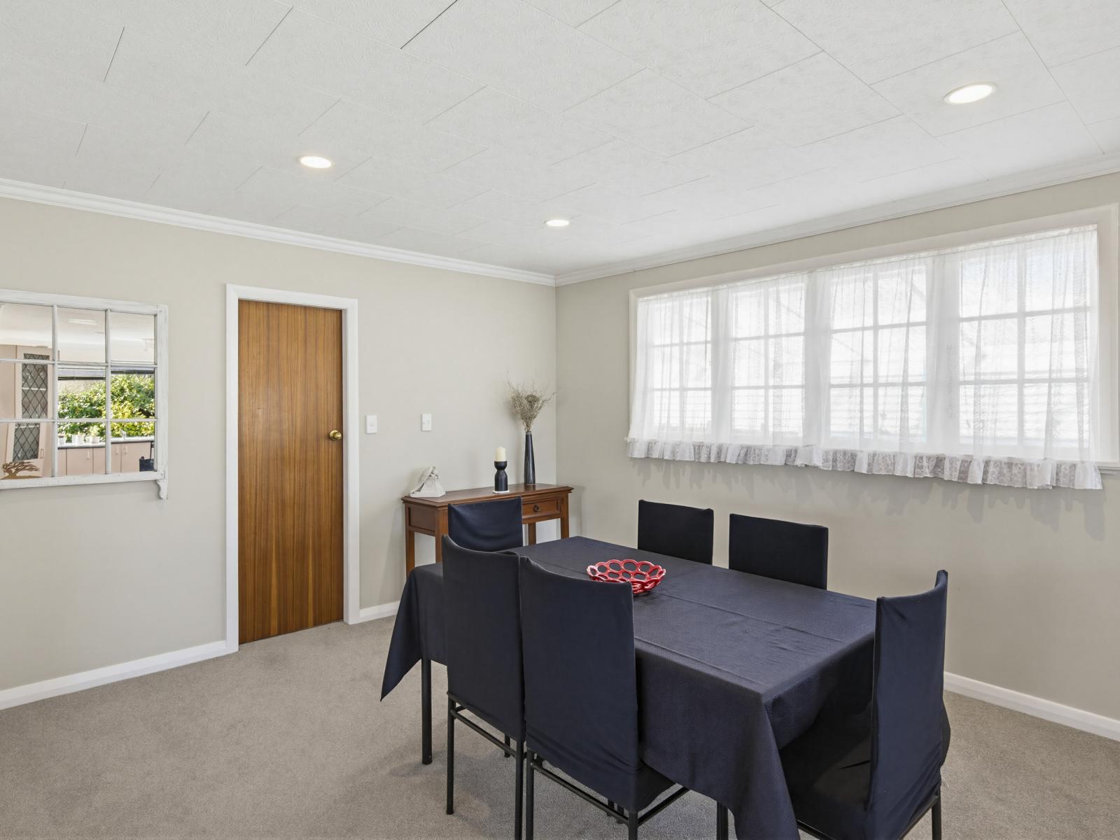 6 Teoti Street, Paraparaumu Beach