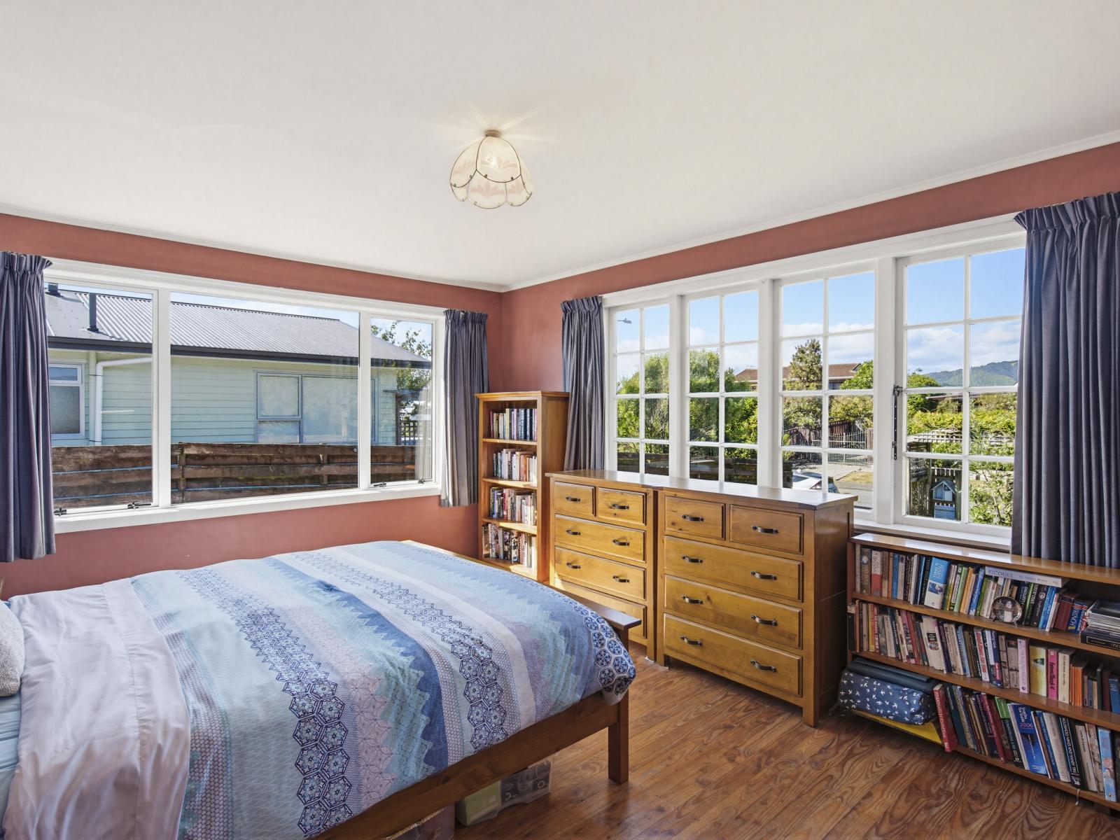 6 Teoti Street, Paraparaumu Beach