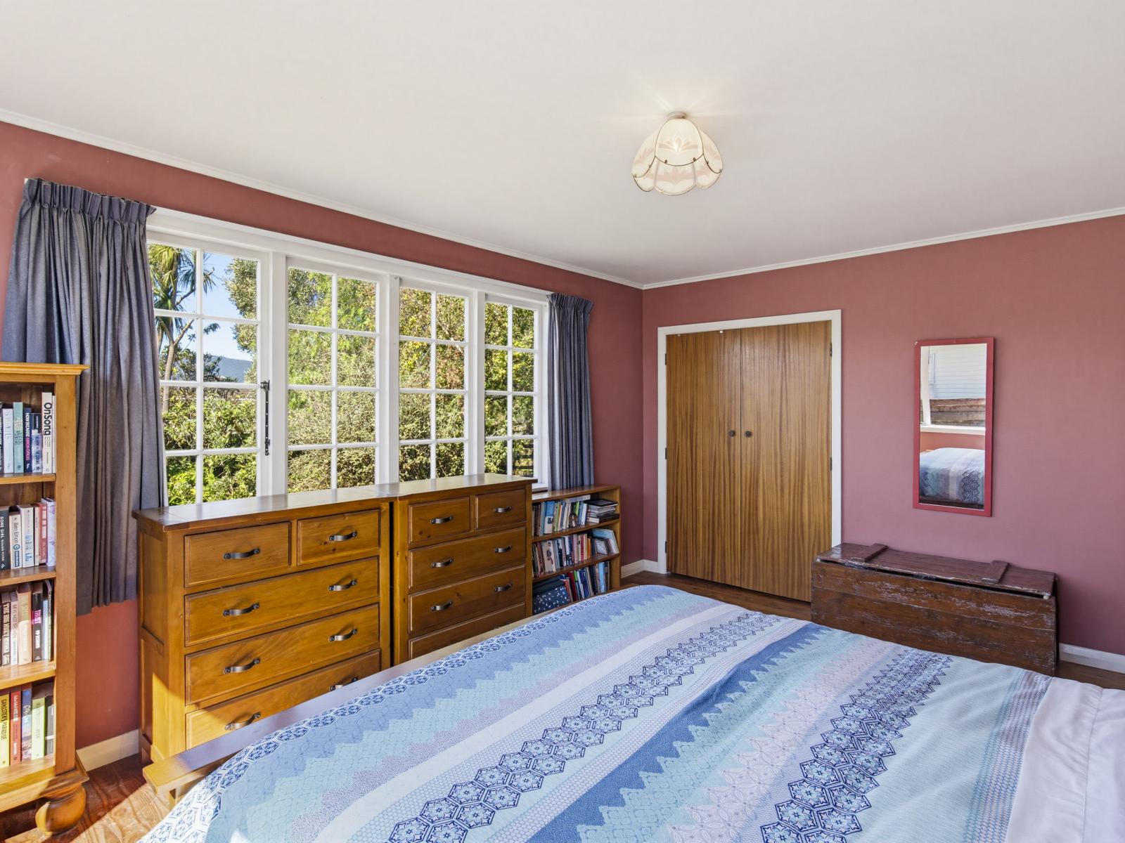 6 Teoti Street, Paraparaumu Beach