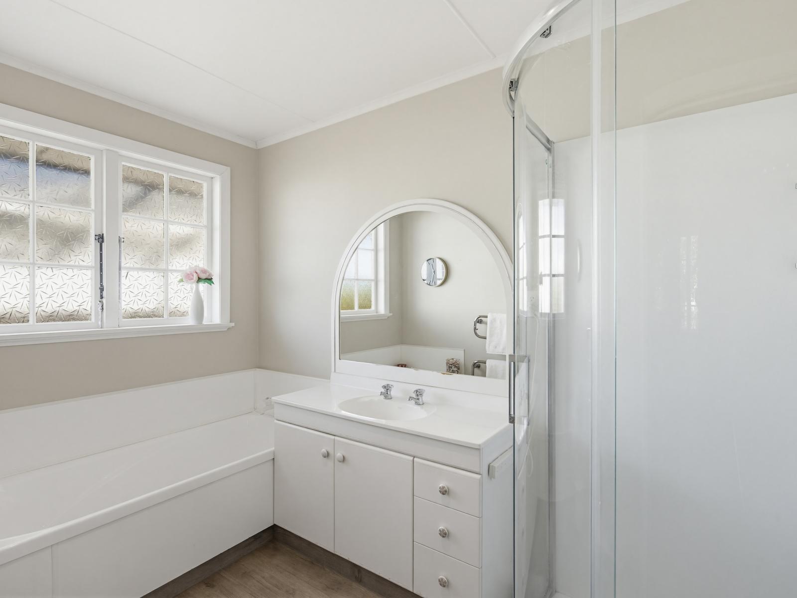 6 Teoti Street, Paraparaumu Beach