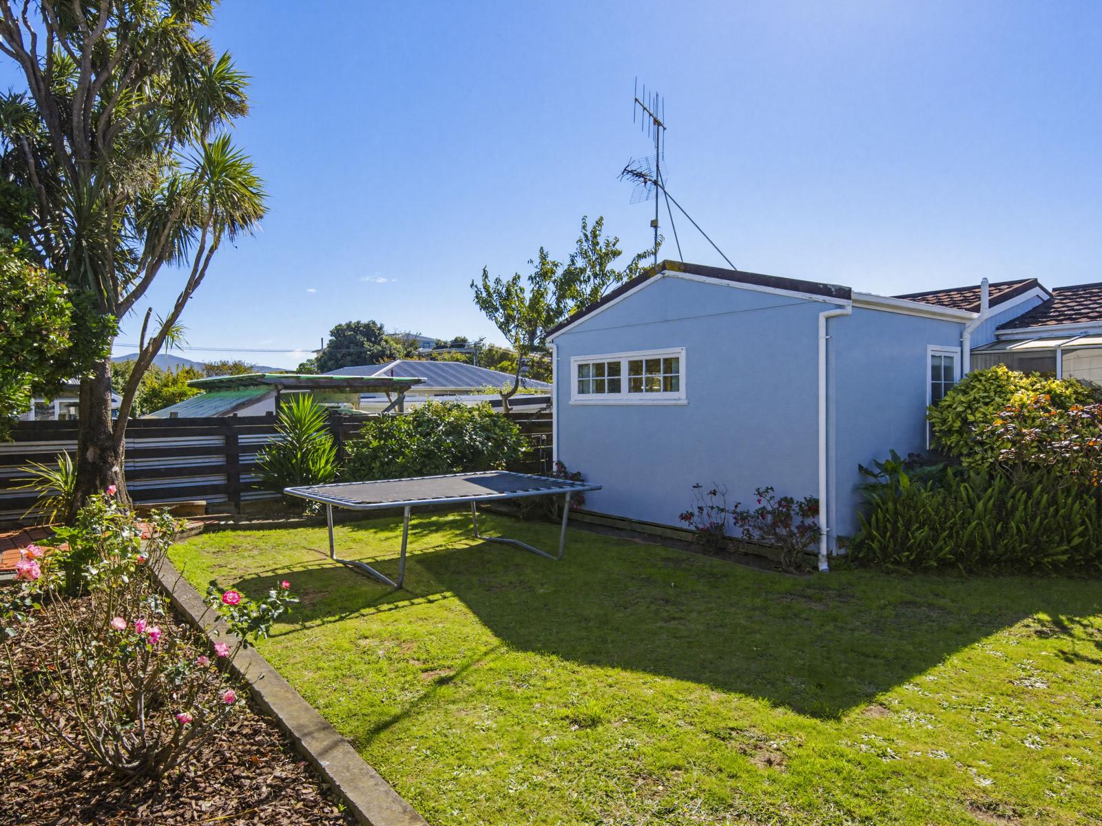 6 Teoti Street, Paraparaumu Beach