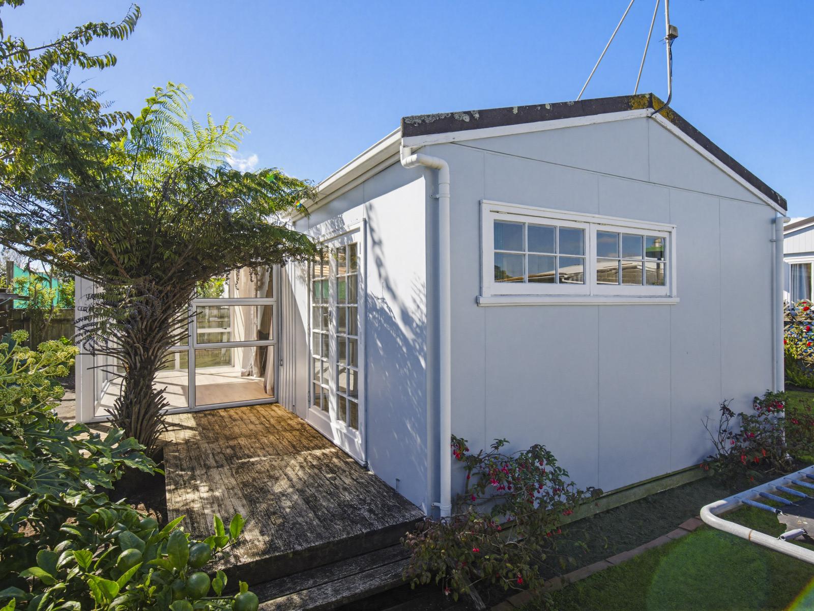 6 Teoti Street, Paraparaumu Beach