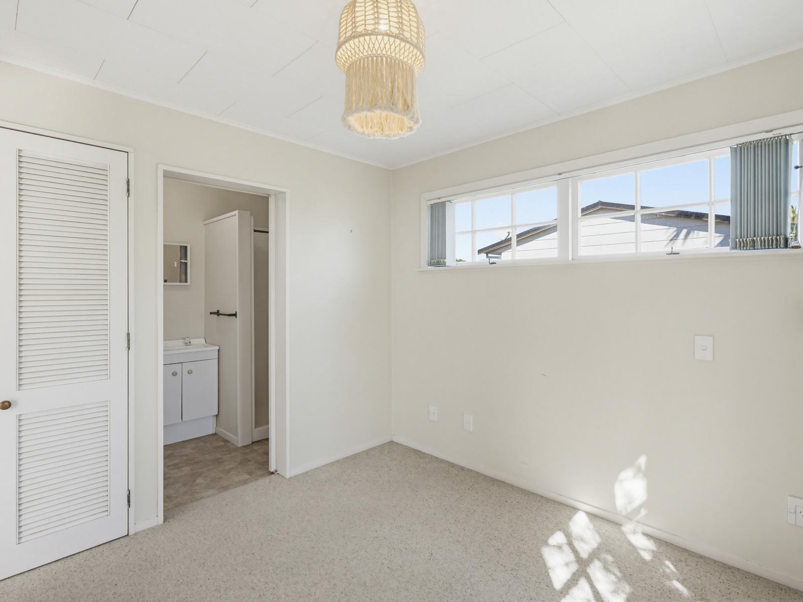 6 Teoti Street, Paraparaumu Beach