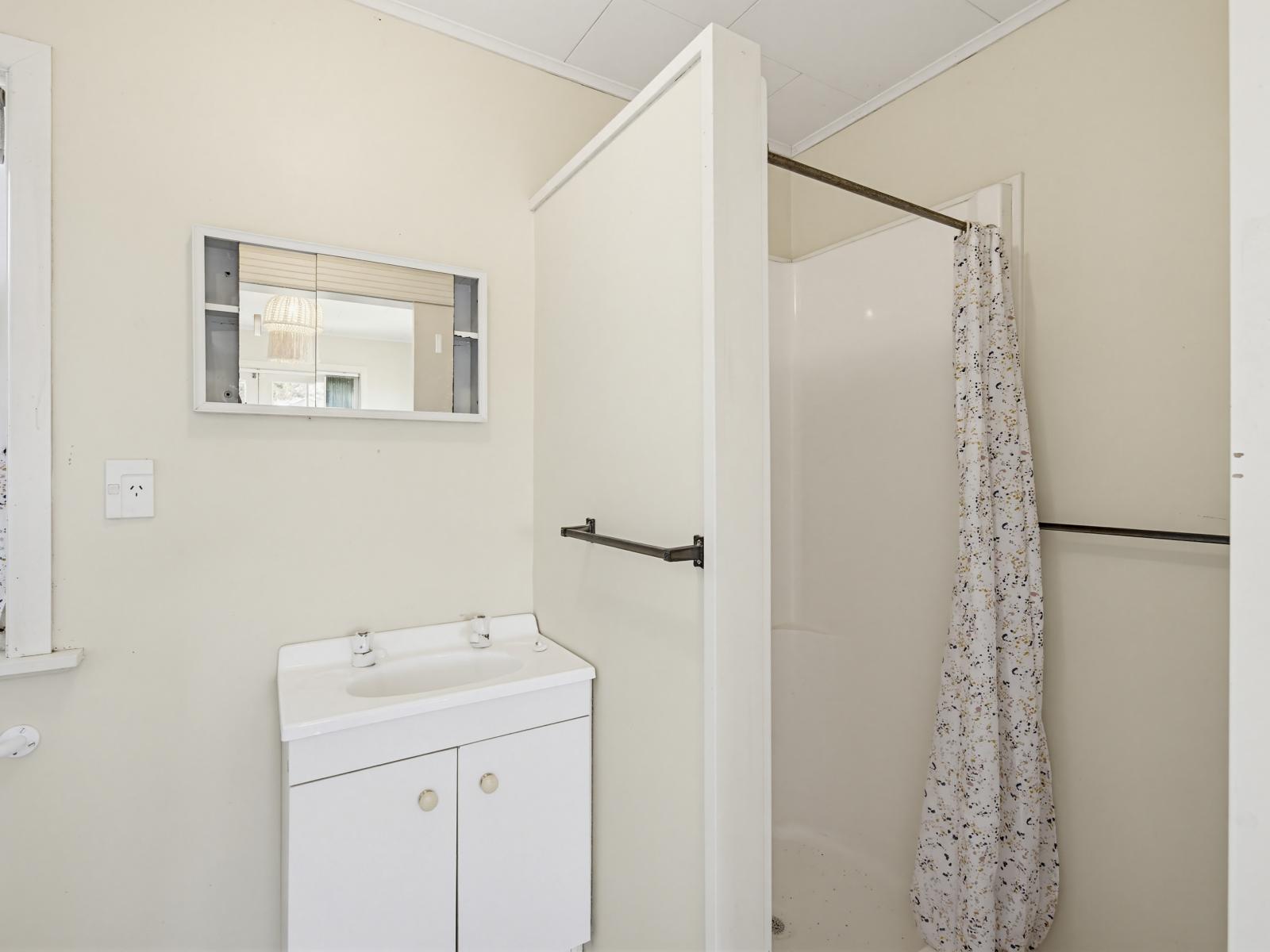 6 Teoti Street, Paraparaumu Beach