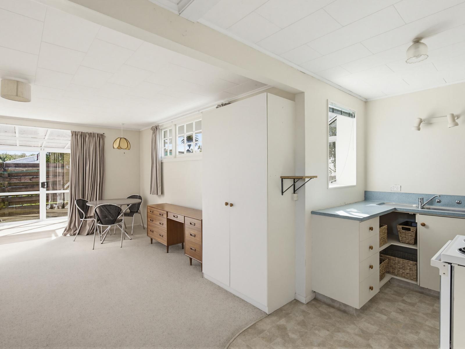 6 Teoti Street, Paraparaumu Beach