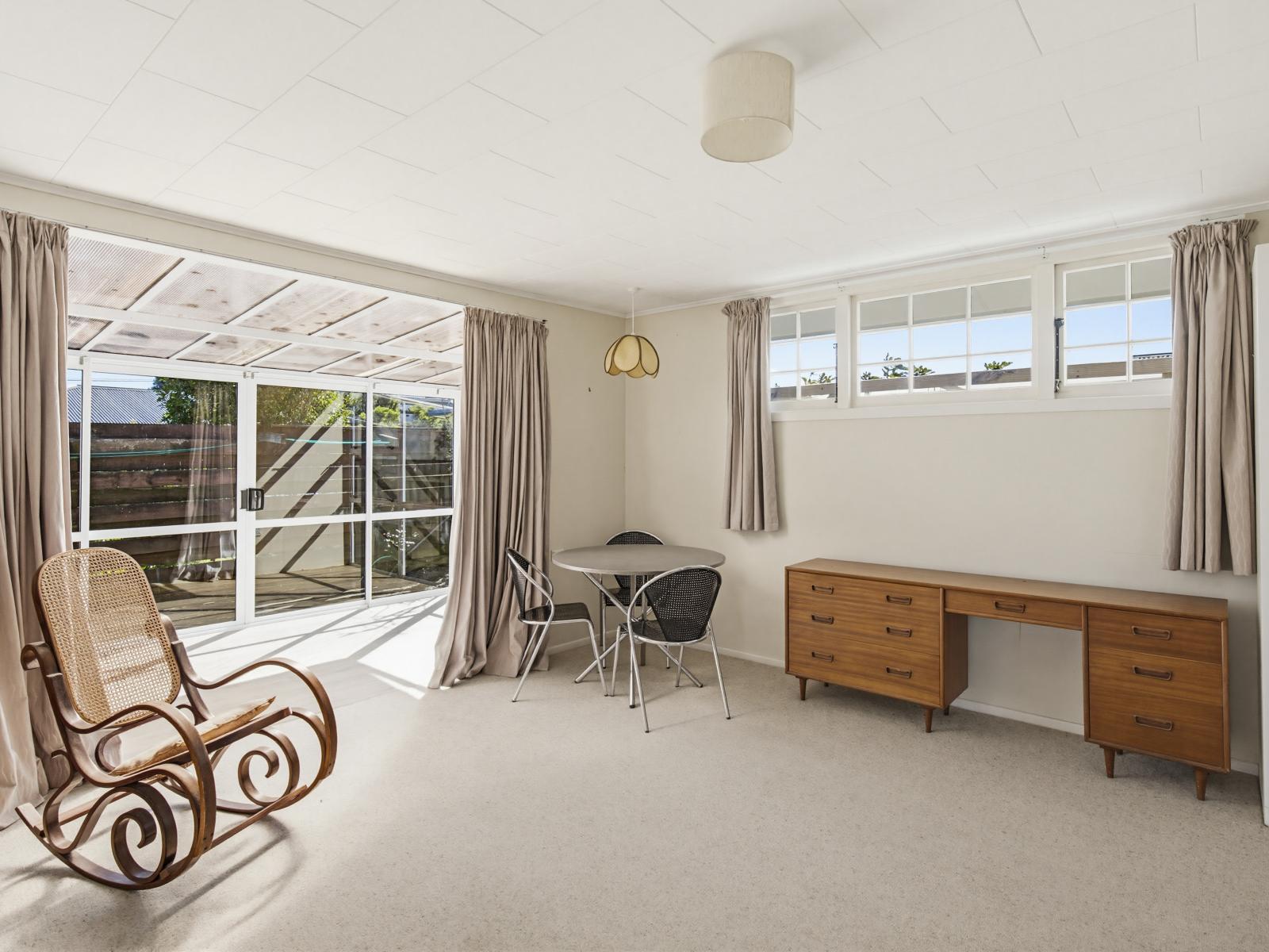 6 Teoti Street, Paraparaumu Beach