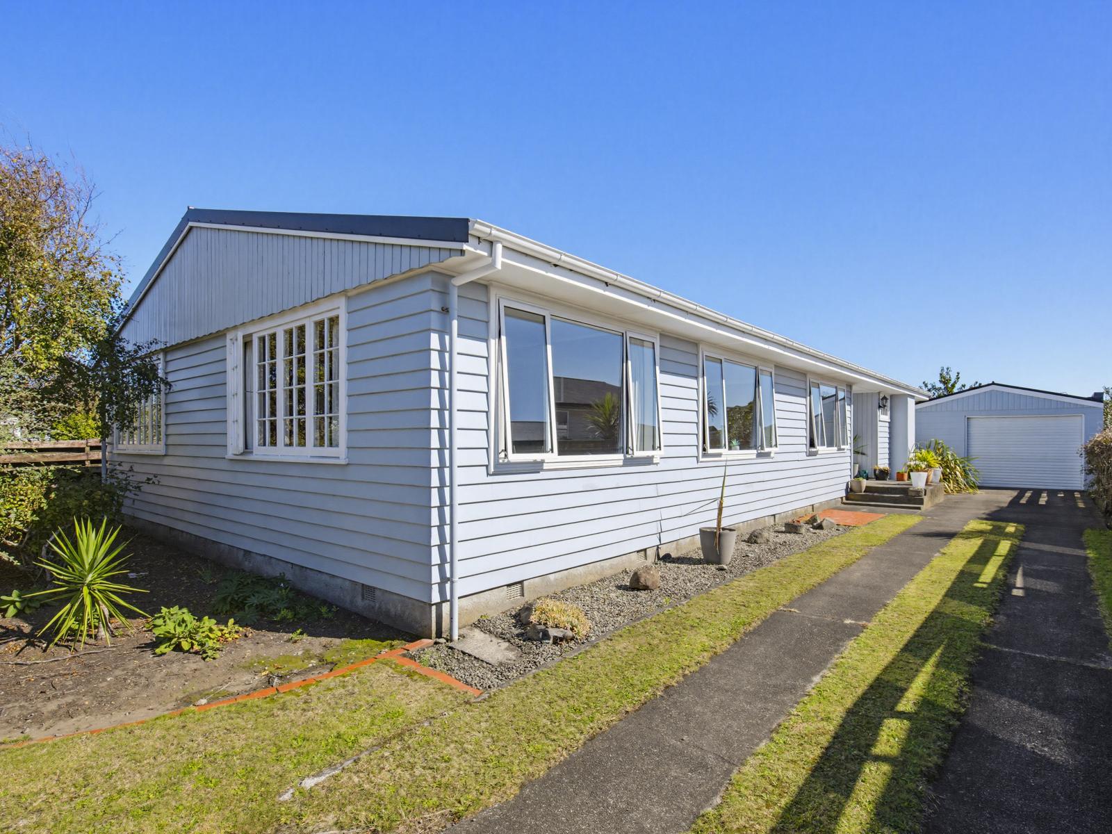 6 Teoti Street, Paraparaumu Beach