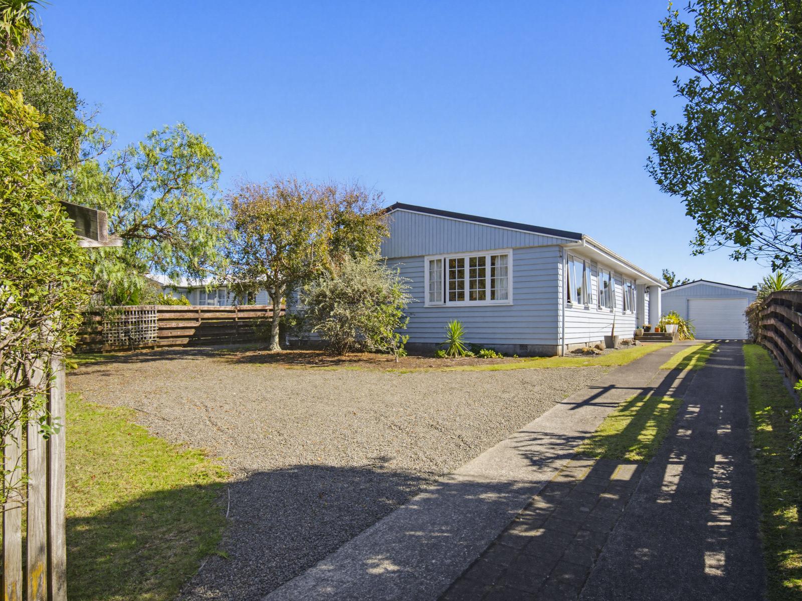 6 Teoti Street, Paraparaumu Beach