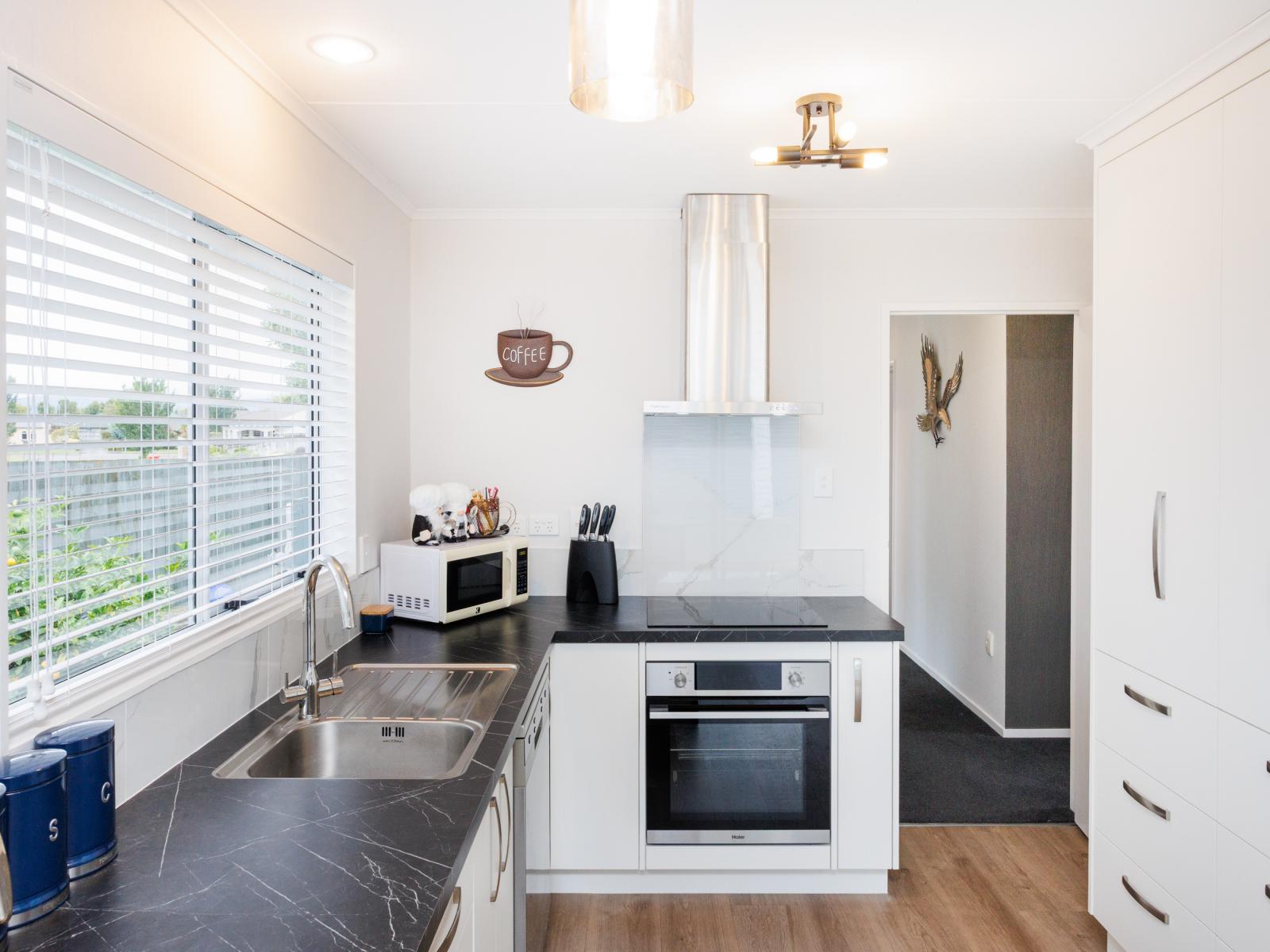 32 Leander Place, Milson