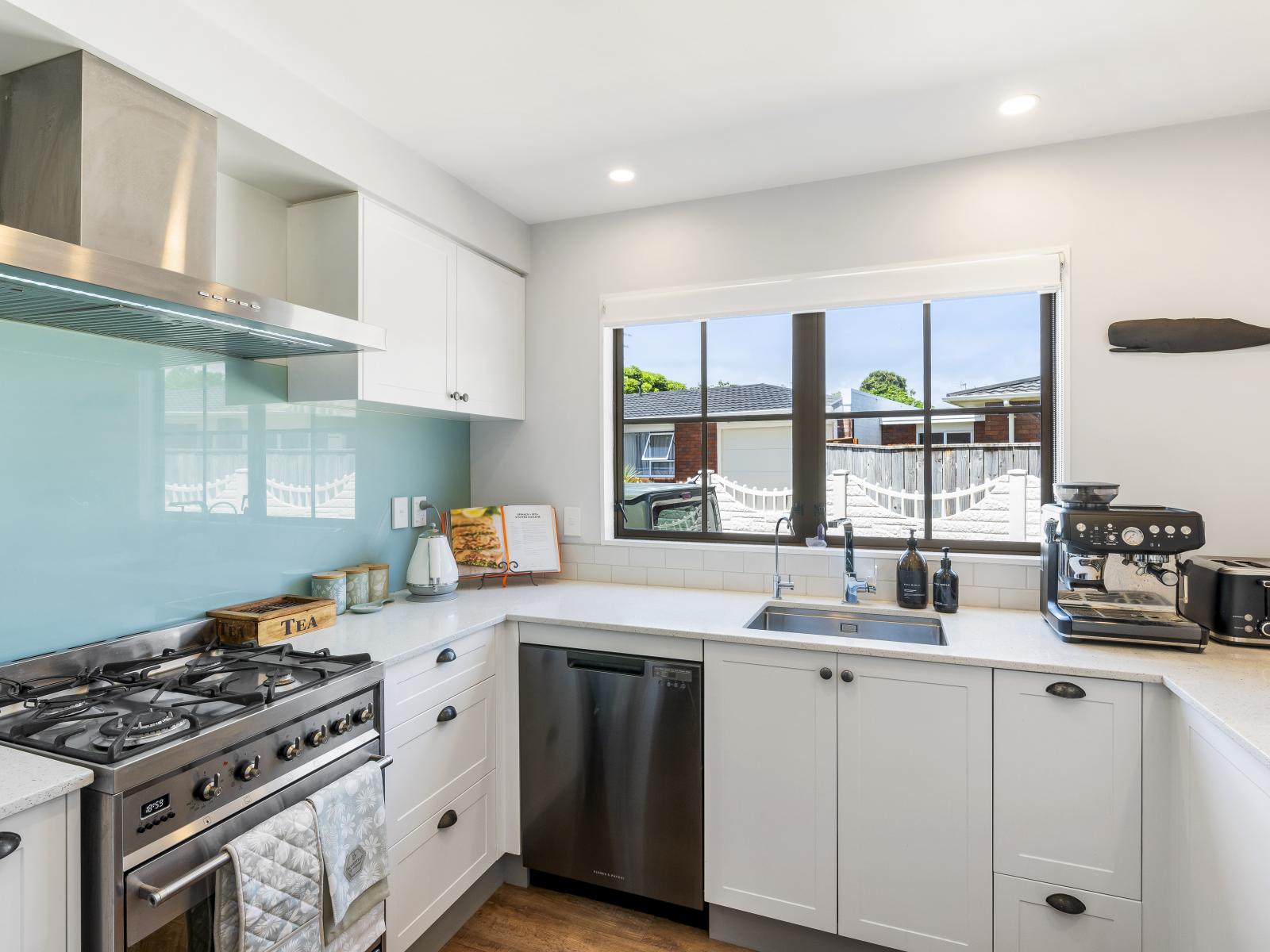 261 Te Moana Road, Waikanae