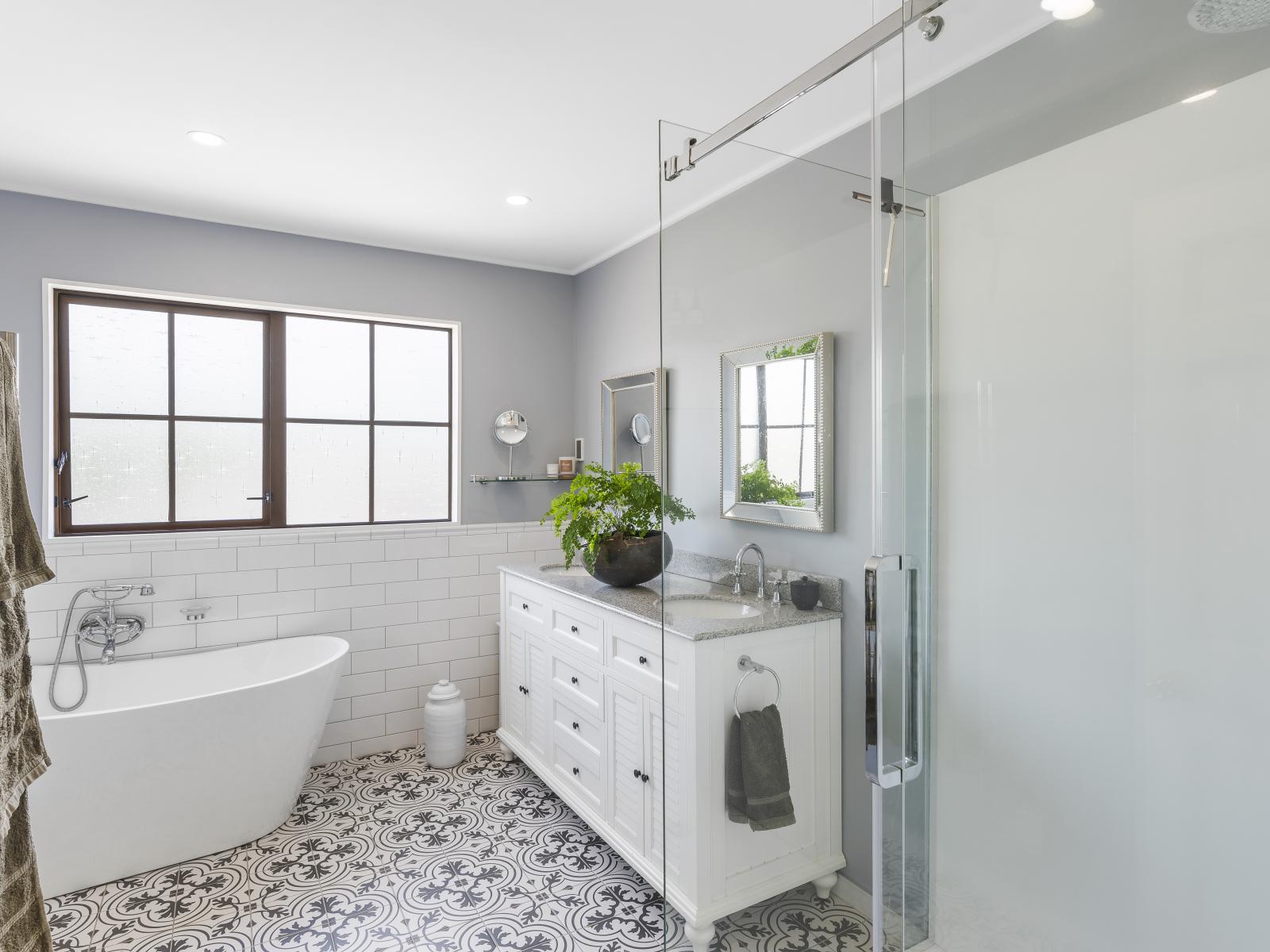 261 Te Moana Road, Waikanae