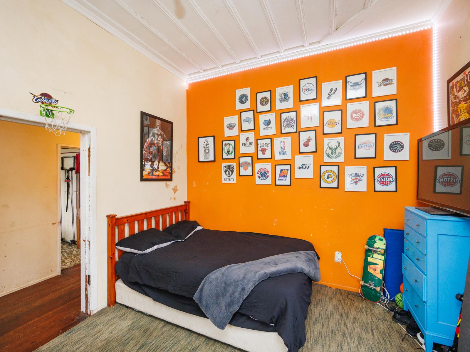 80 Willoughby Street, Halcombe