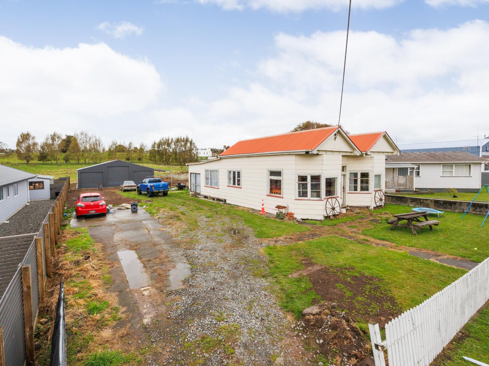 80 Willoughby Street, Halcombe