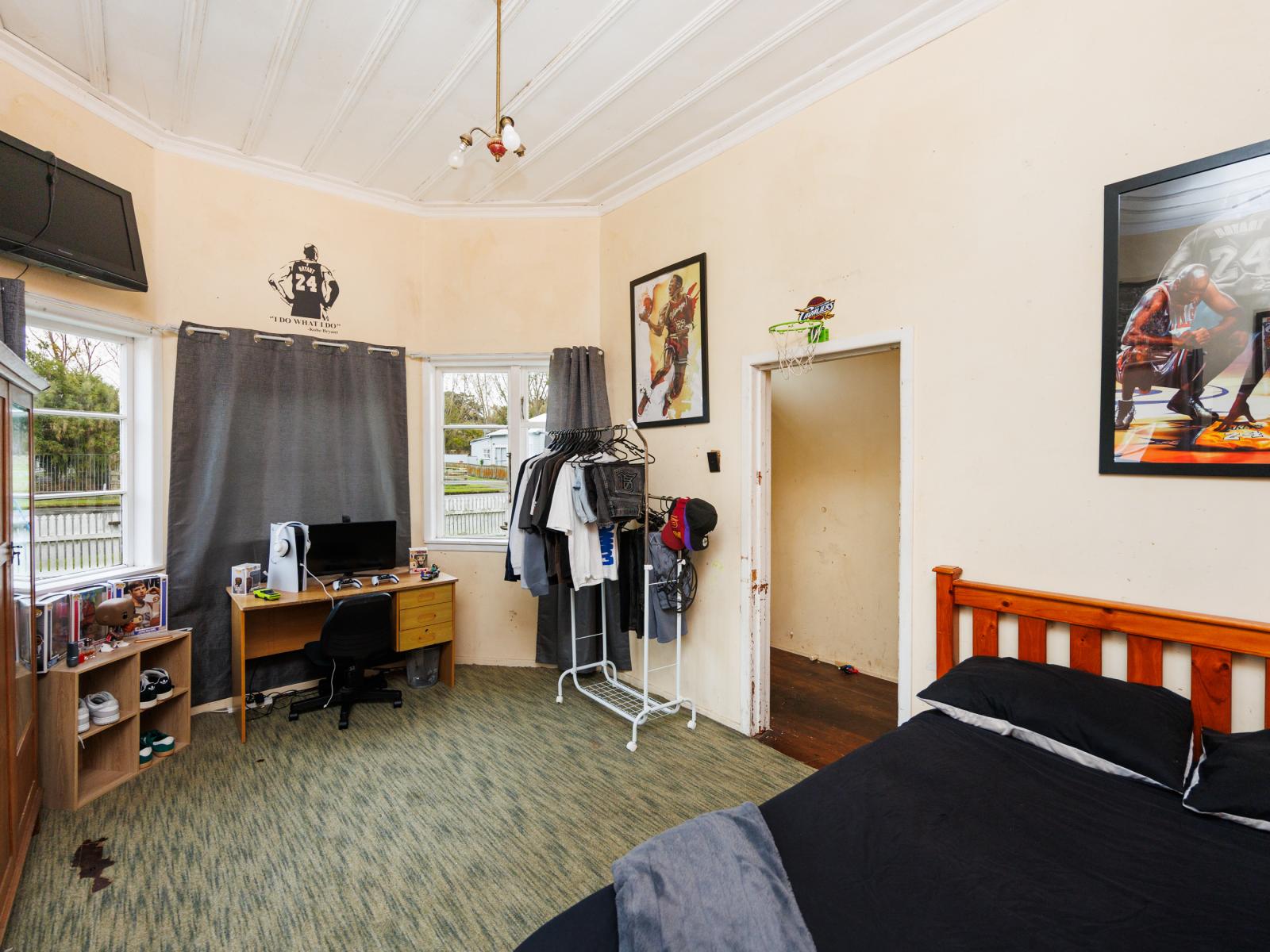 80 Willoughby Street, Halcombe