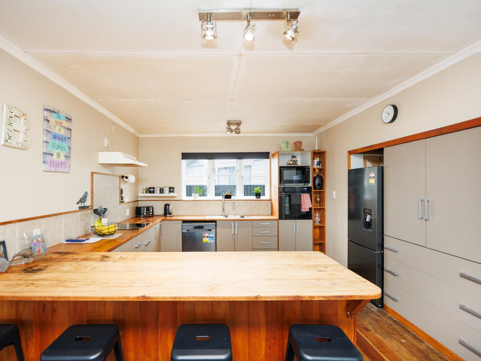 80 Willoughby Street, Halcombe