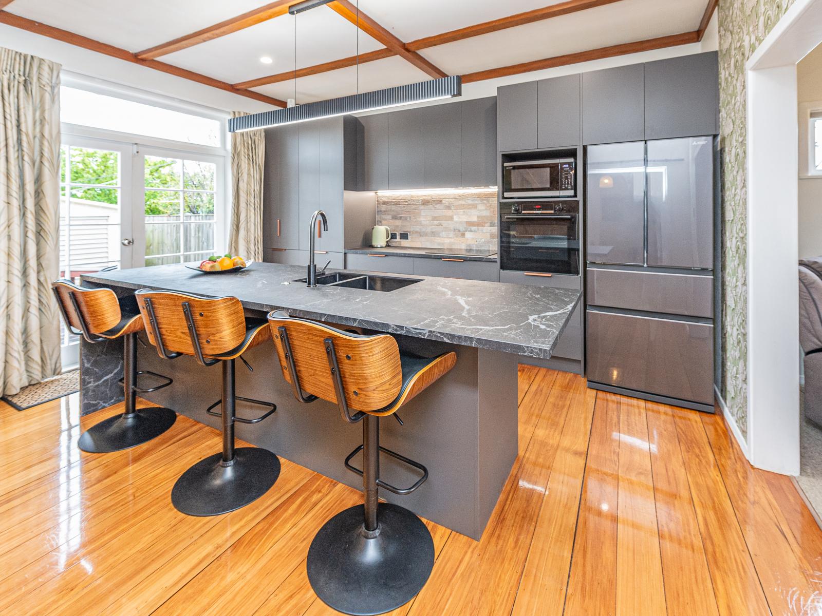 20 College Street, College Estate