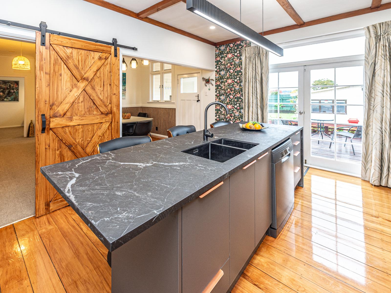 20 College Street, College Estate