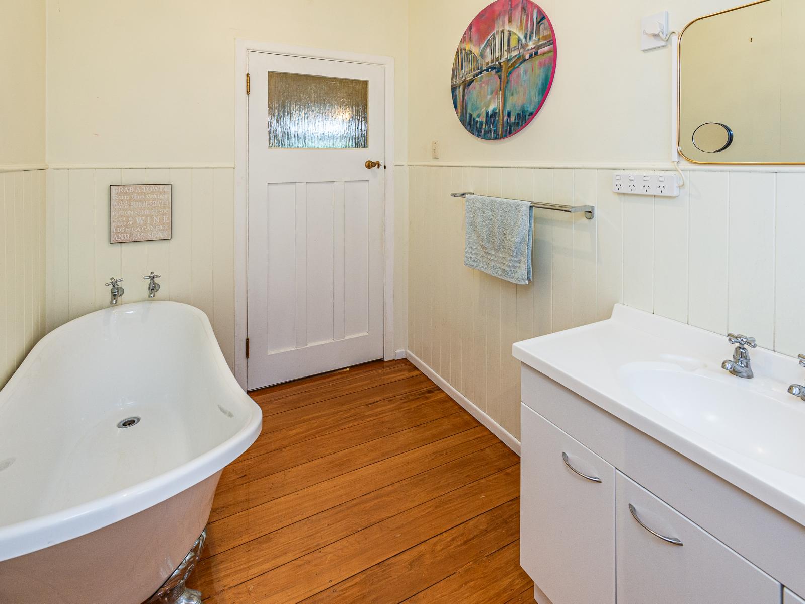 20 College Street, College Estate