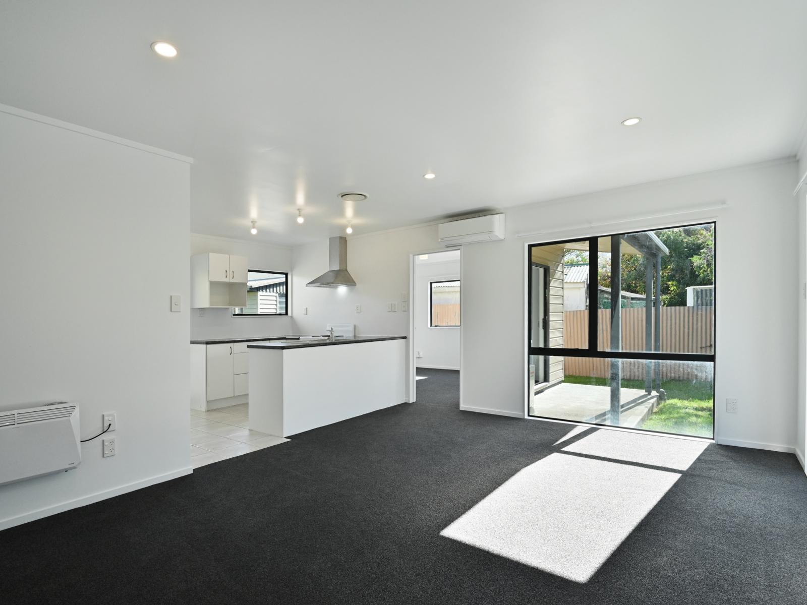 1216A Norfolk Crescent, Mayfair