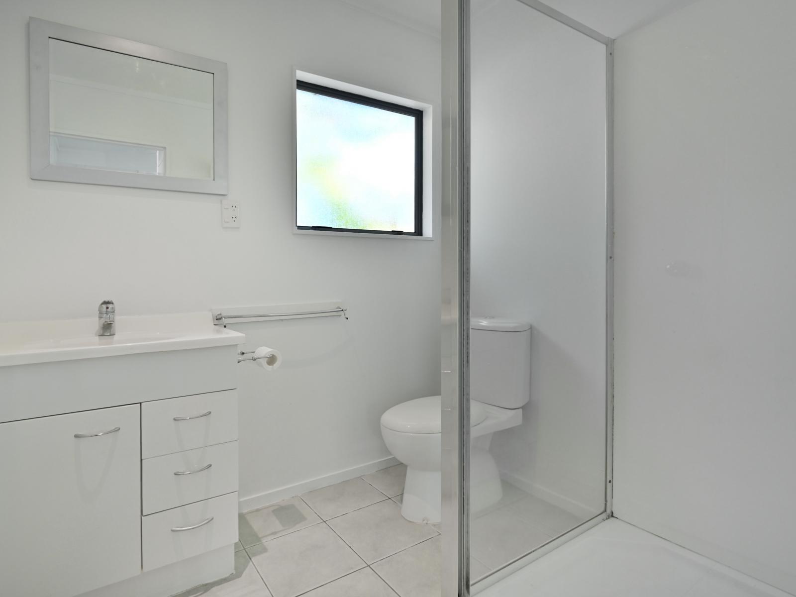 1216A Norfolk Crescent, Mayfair