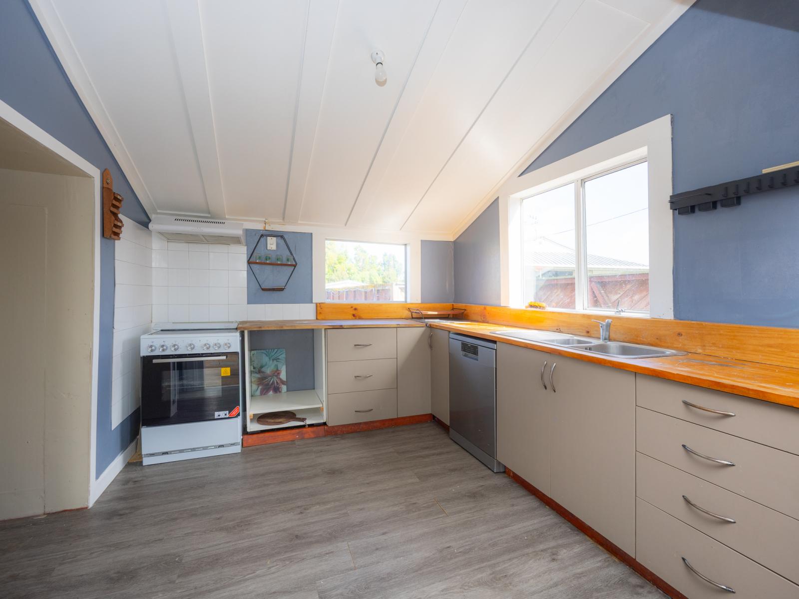 82 Dundas Road, Sanson