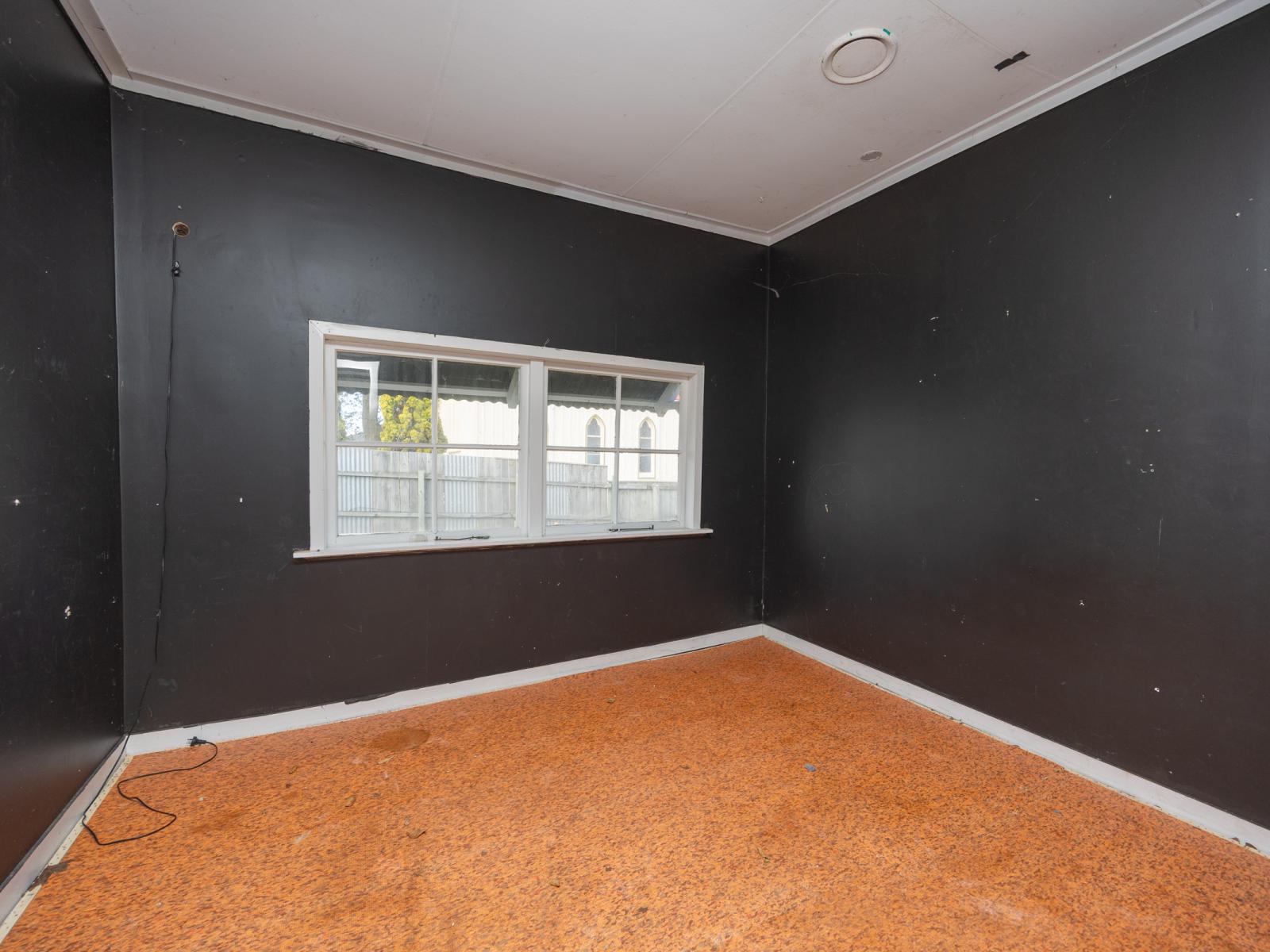 82 Dundas Road, Sanson