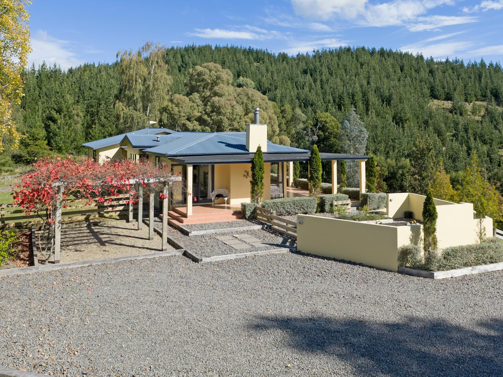 1544 Kahuranaki Road, Kahuranaki